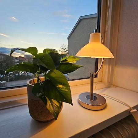 Lejlighed Med Altan Og Gratis Parkering 올보르 외부 사진